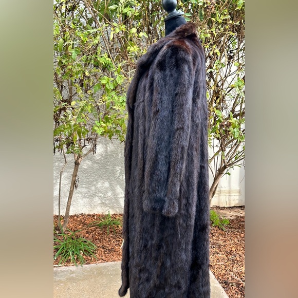 Brown Mink Fur Coat for Women 
size 16 
Preowned - Picture 4 of 9